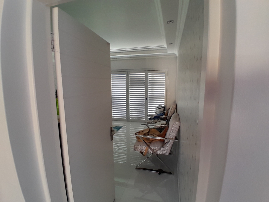 3 Bedroom Property for Sale in Safari Gardens North West